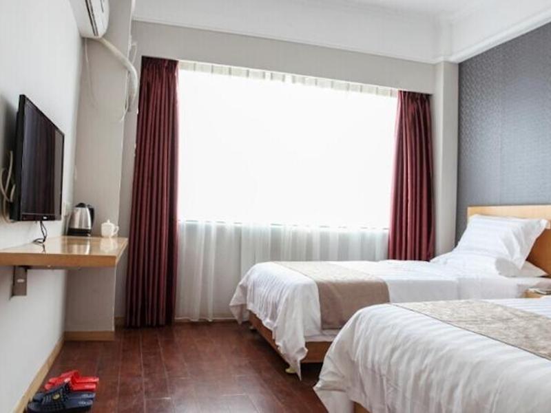 Qingdao Fu Yong Hotel Exterior foto