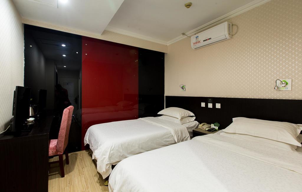 Qingdao Fu Yong Hotel Exterior foto